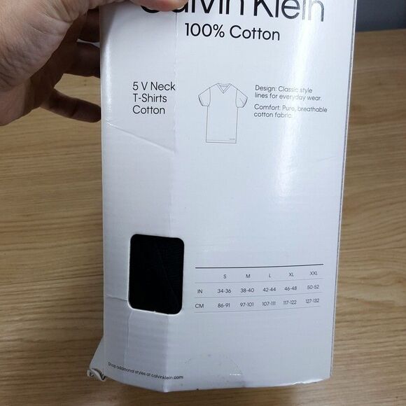 CALVIN KLEIN Shirt Mens Medium Black 5-Pack V-Neck Tee 100% Cotton Classic Fit - Picture 4 of 6